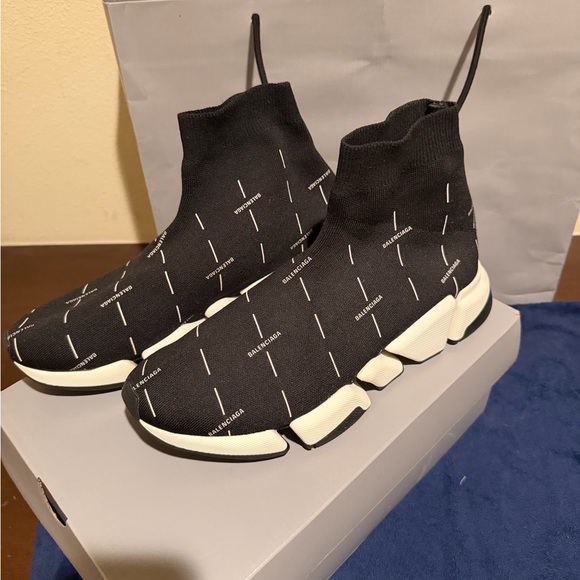 Balenciaga Black and White Sock Sneakers - Picture 7 of 9
